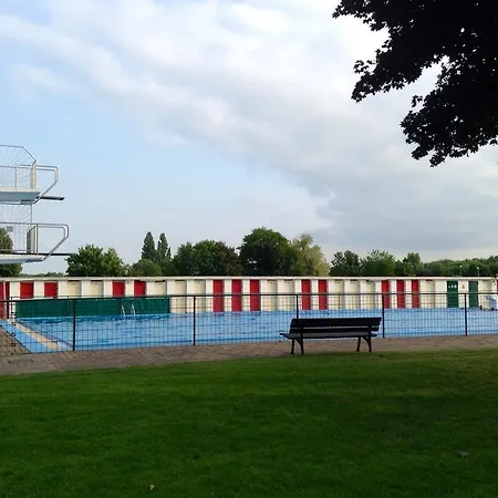 Gaestehaus Peterhoff 酒店 Birresdorf