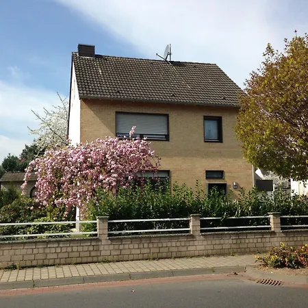 Gaestehaus Peterhoff 2* Birresdorf