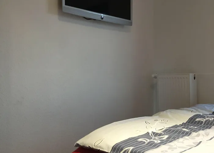 Hotel Gaestehaus Peterhoff Birresdorf