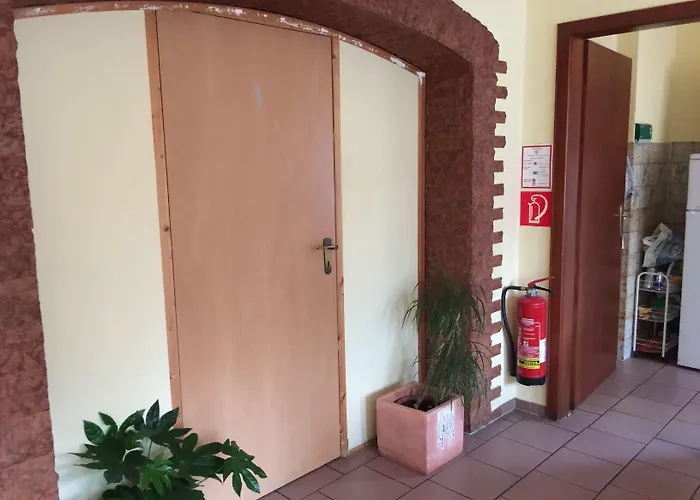 Gaestehaus Peterhoff Hotel 2*