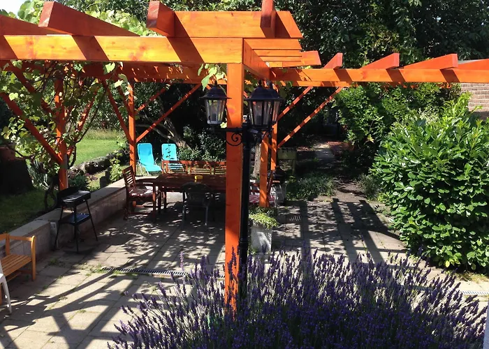 Gaestehaus Peterhoff 2* Birresdorf